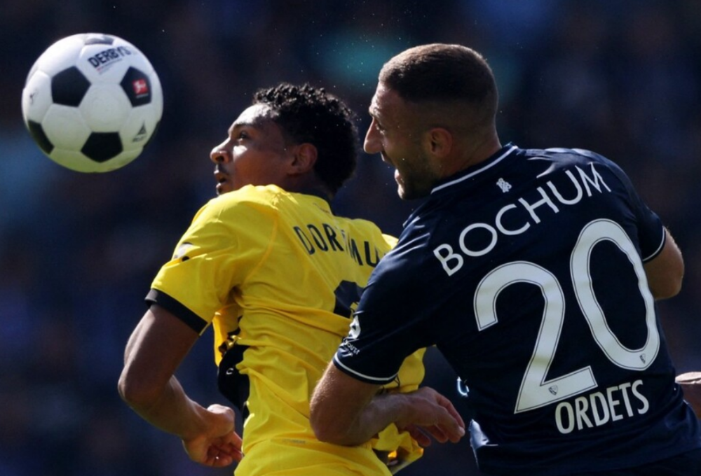  克莱蒙特门将超常发挥多次扑救保住客场宝贵一分  